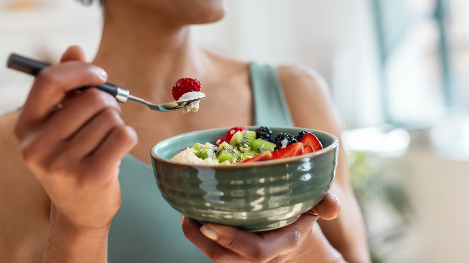 <a href="https://www.healthdigest.com/1837922/low-sugar-fruits-heart-healthy/" target="_blank">10 Low-Sugar Fruits That Can Also Improve Heart Health</a>