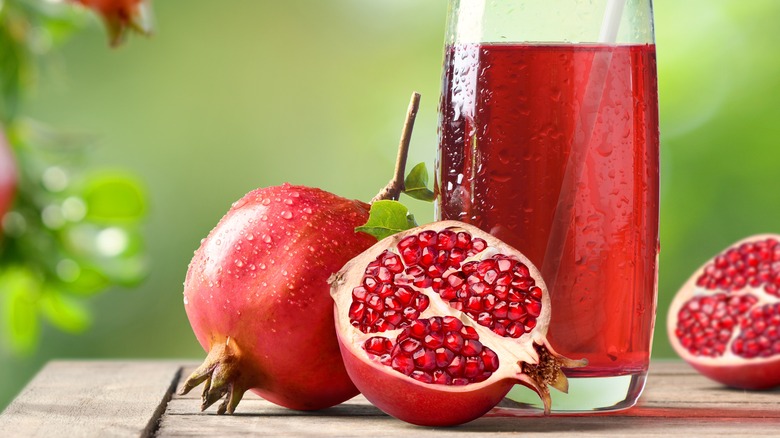 pomegranate and pomegranate juice