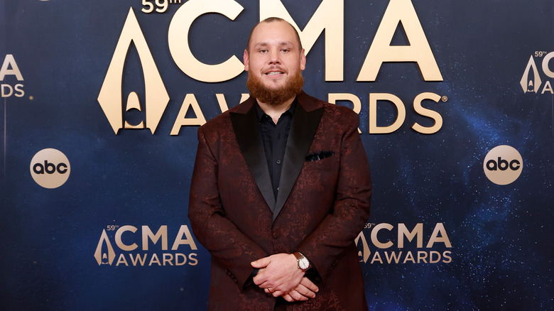 Luke Combs attending the 2025 CMA Awards at Music City Center