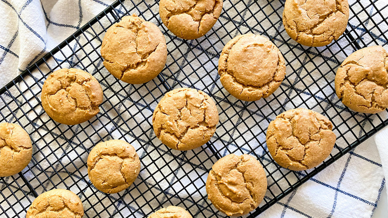 cookies on a cooling rack