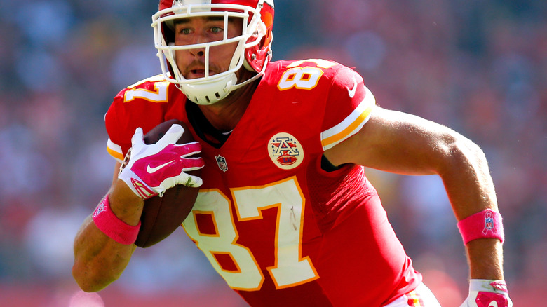 Travis Kelce playing in October 2014