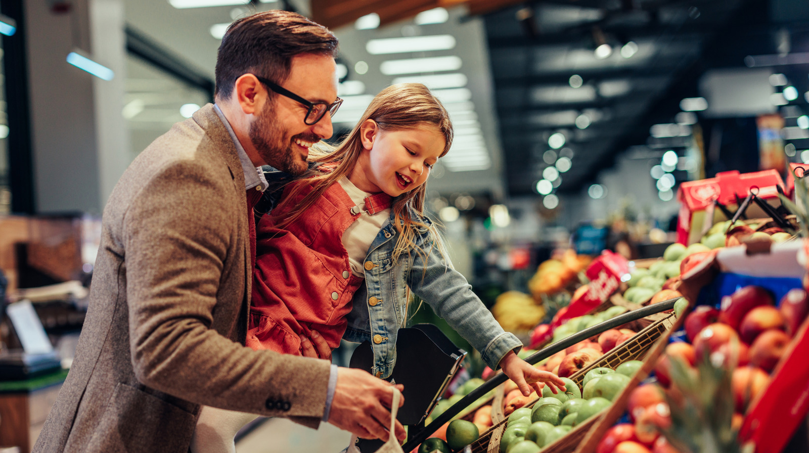 <a href="https://www.healthdigest.com/1840050/popular-high-sugar-fruit-apple-prevent-cancer-diabetes-high-cholesterol/" target="_blank">A Popular Fruit High In Sugar Can Actually Prevent Cancer, Diabetes, And High Cholesterol</a>