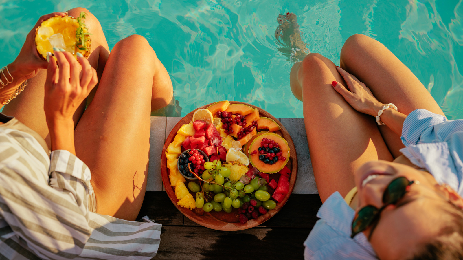 <a href="https://www.healthdigest.com/1873403/passion-fruit-high-in-magnesium-protein-vitamin-c/" target="_blank">A Tropical Fruit High In Magnesium Is Also Packed With Protein And Vitamin C</a>