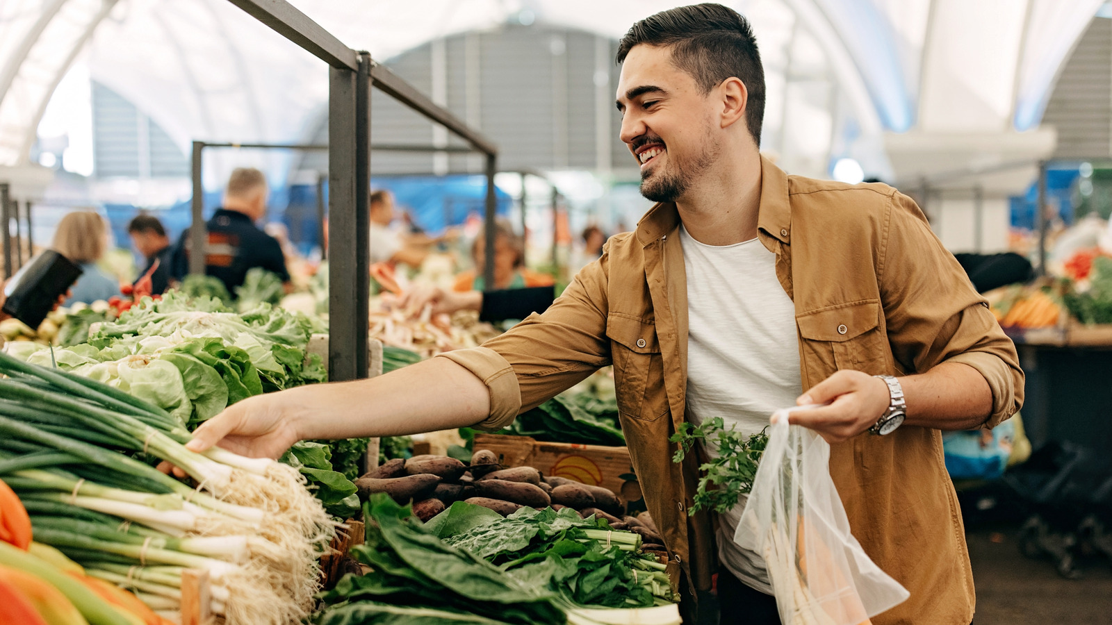 <a href="https://www.healthdigest.com/1845106/vegetable-turnip-greens-high-in-protein/" target="_blank">An Underrated Vegetable Green That Could Prevent Cancer Is Also Packed With Magnesium, Calcium, And Vitamin C</a>