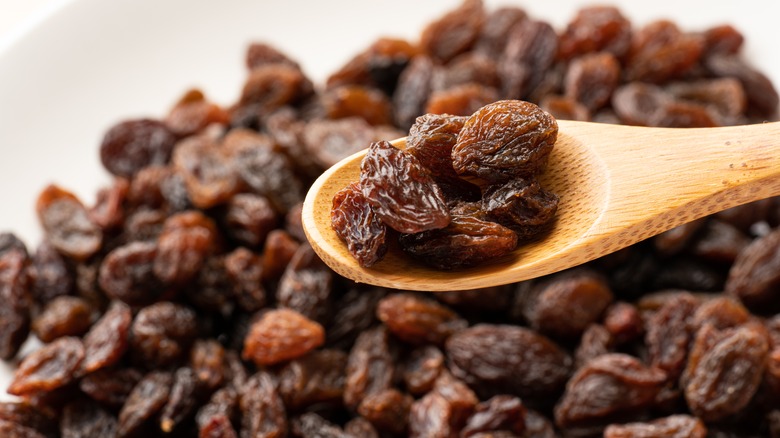 raisins on a spoon
