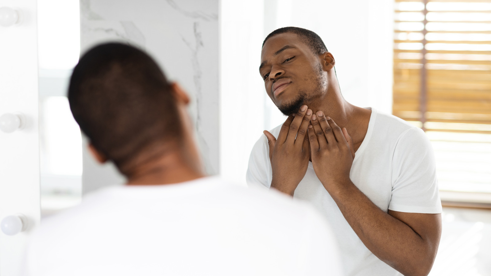 <a href="https://www.healthdigest.com/1876243/how-to-prevent-razor-burn-shaving-mistakes/" target="_blank">Avoid These Shaving Mistakes If You Don’t Want Razor Burn</a>