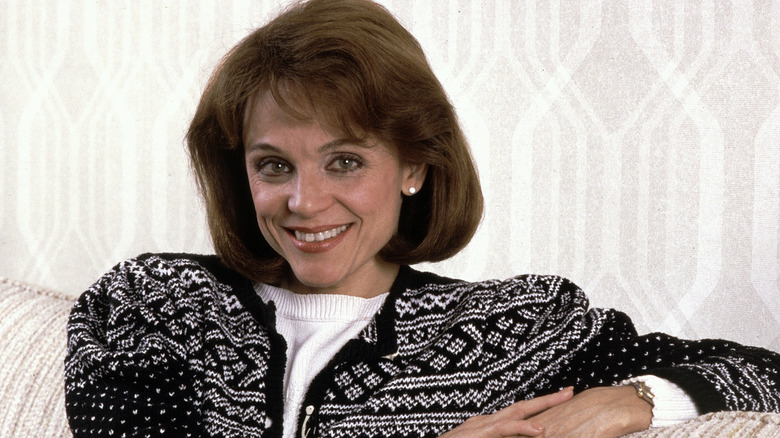 Valerie Harper smiling