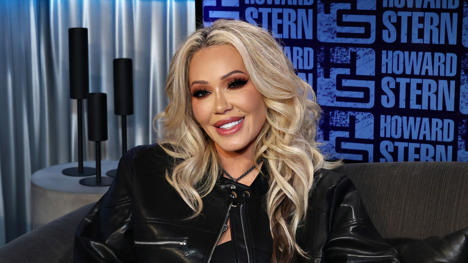 <a href="https://www.healthdigest.com/2110971/bunnie-xo-praise-for-jelly-roll-growth-after-weight-loss-isnt-backed-by-science/" target="_blank">Bunnie Xo’s Praise For Jelly Roll’s ‘Growth’ After Weight Loss Isn’t Backed By Science</a>