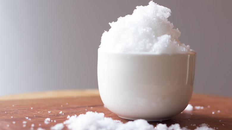 Epsom salt in bowl