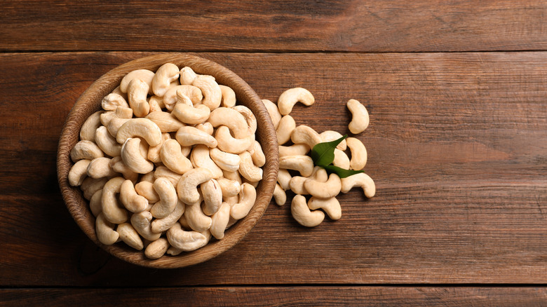 Bowl of cashews