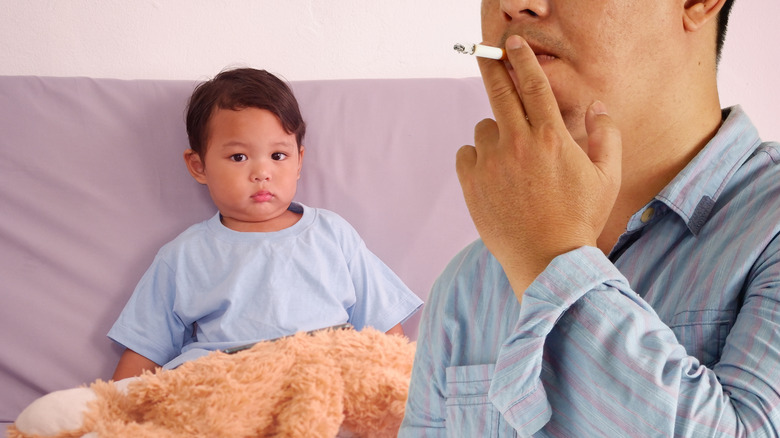 dad smoking around his son 