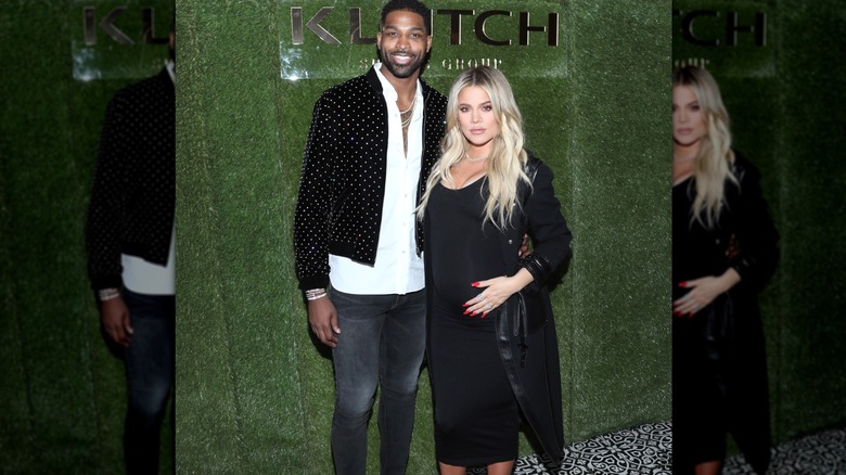 Khloé Kardashian and Tristna Thompson posing