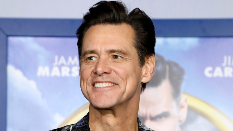 Jim Carrey smiling at Sonic premiere