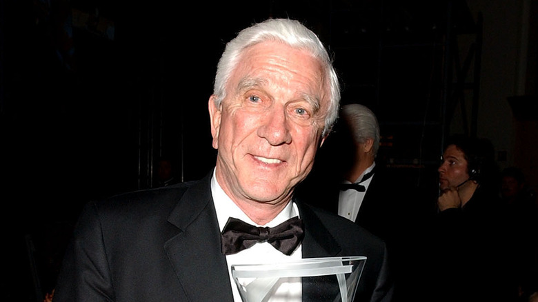 Leslie Nielsen posing