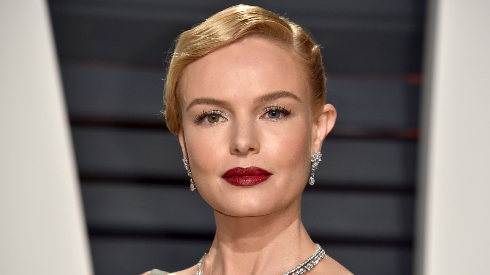 <a href="https://www.healthdigest.com/2250162/celebrities-with-heterochromia-two-different-color-eyes/" target="_blank">Celebrities With Heterochromia – Aka Two Different Eye Colors</a>