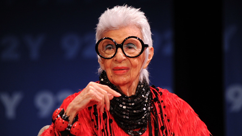 Iris Afpel talking