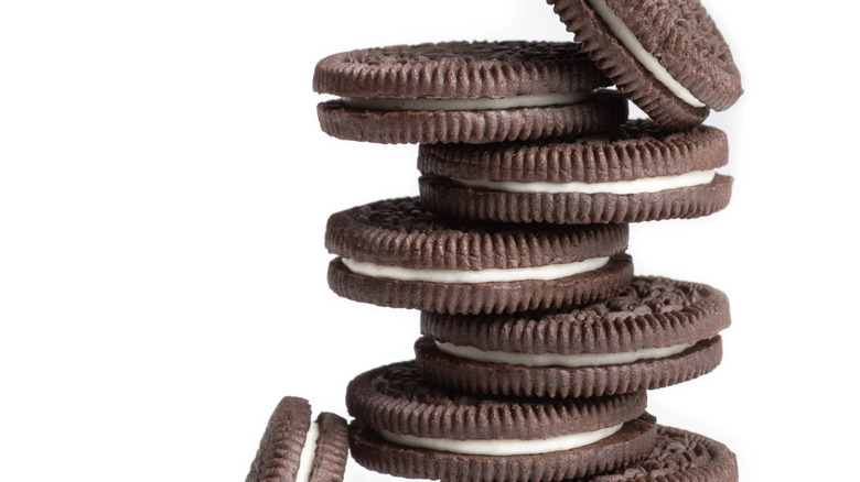 a stack of chocolate sandwich cookies