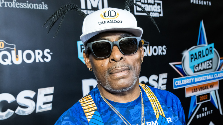 Coolio smiling for press at Parlor Games