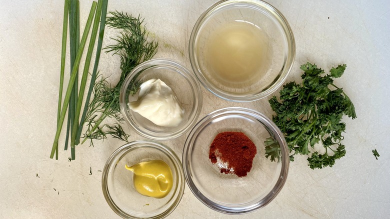 Ingredients for vegan ranch