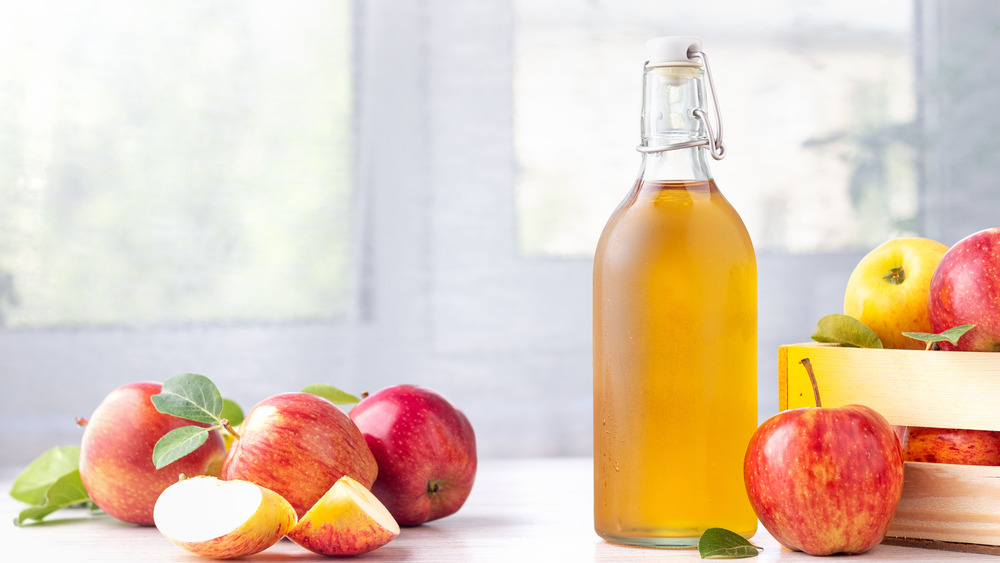 apple cider vinegar in a bottle