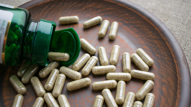Biotin capsules