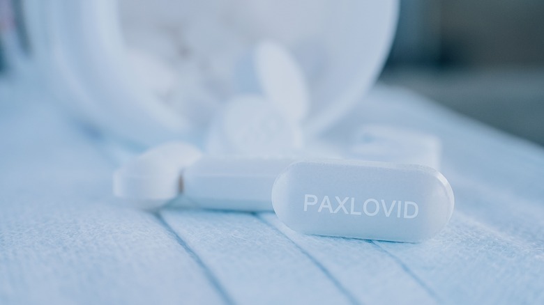 Loose tablets of Paxlovid