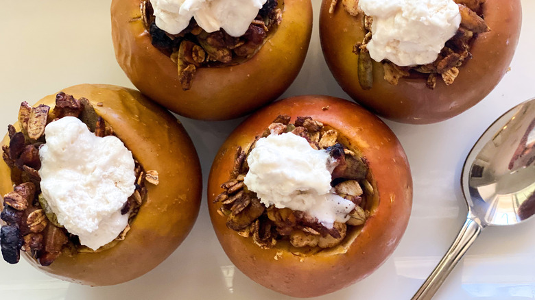 apple cinnamon baked apples