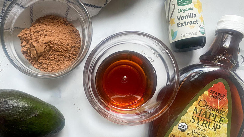 chocolate avocado pudding ingrdients