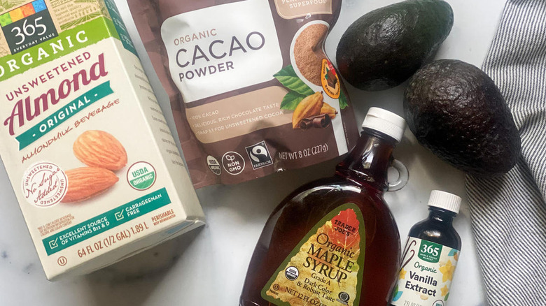 ingredient chocolate avocado pudding