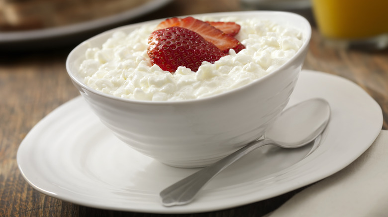 Bowl of cottage cheese
