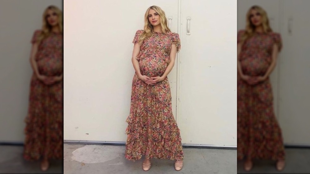 pregnant Emma Roberts