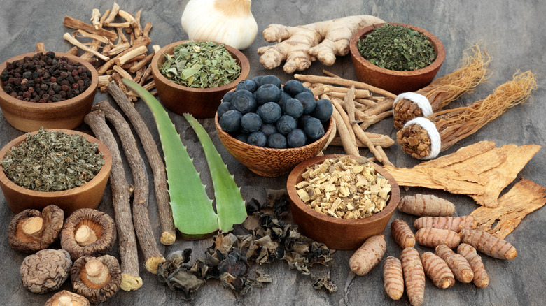 herbs, spices, and supplement powders