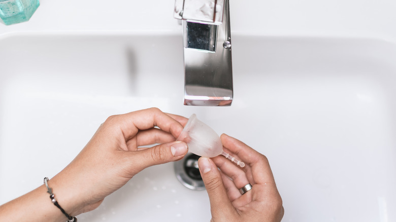 cleaning menstrual cup