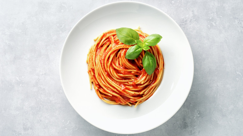 spaghetti with red sauce
