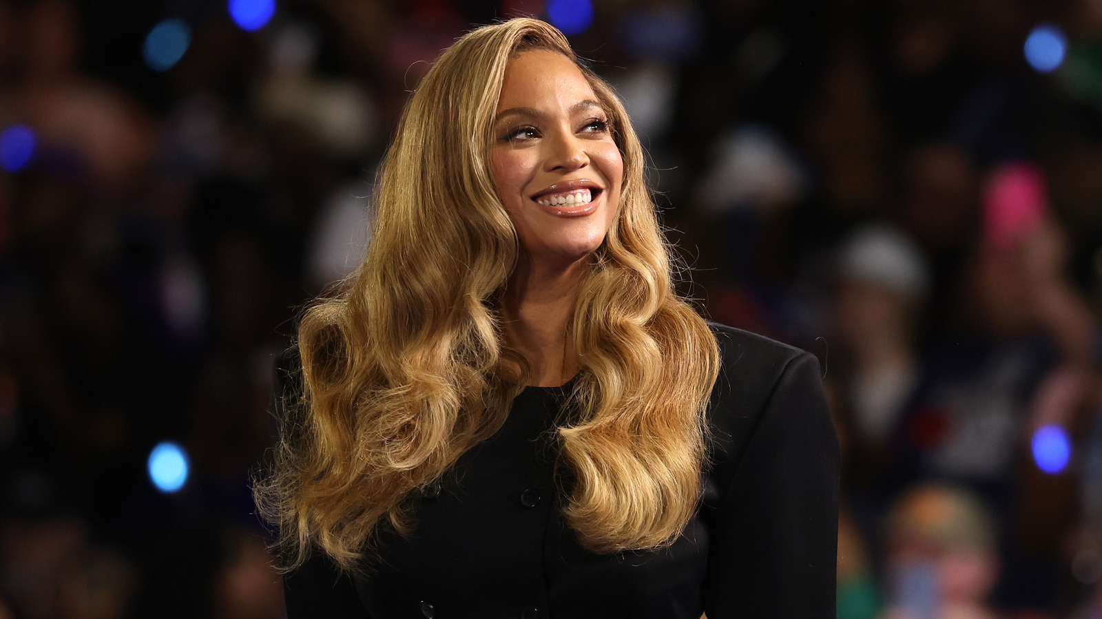 <a href="https://www.healthdigest.com/2173173/female-celebs-drink-three-liters-water-day-look-radiant/" target="_blank">Female Celebs Who Drink 3 Liters Of Water A Day Or More And Look Absolutely Radiant</a>