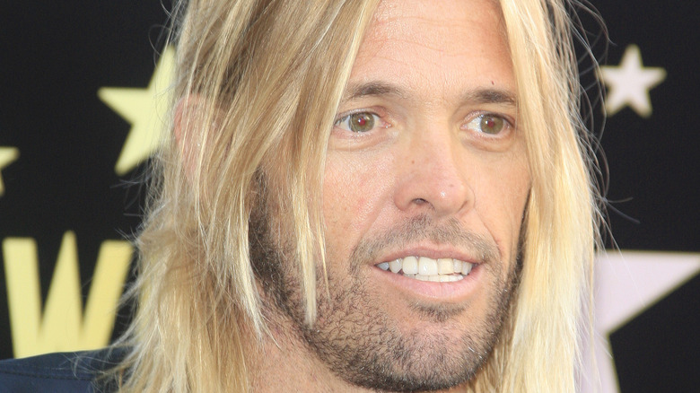 close up of Taylor Hawkins