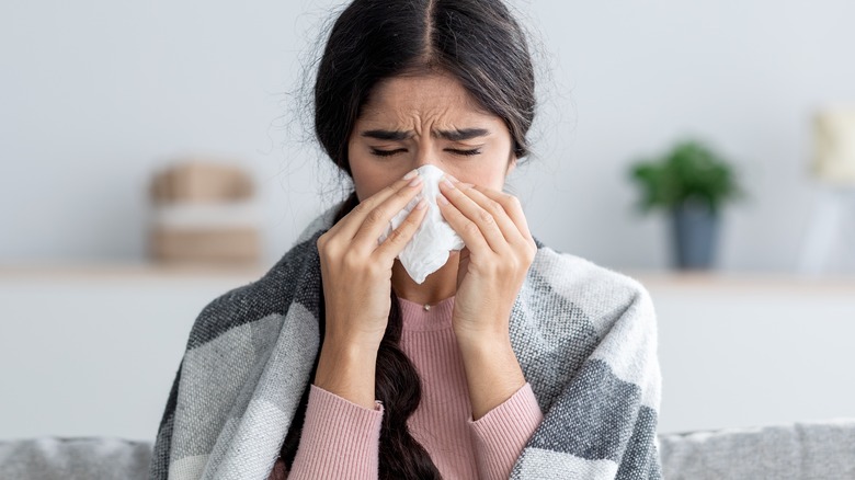 woman sick with flu