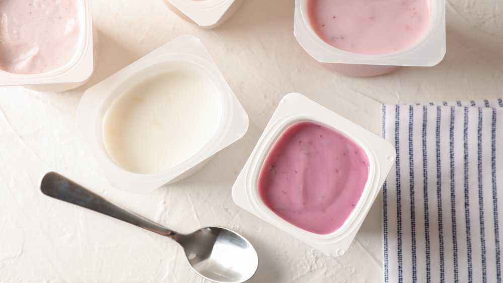 yogurt containers