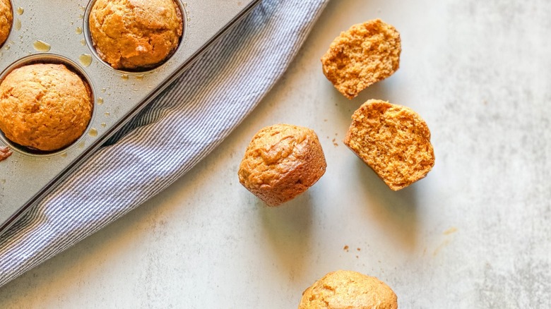 healthy pumpkin muffins