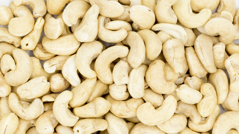 A pile of raw cashews