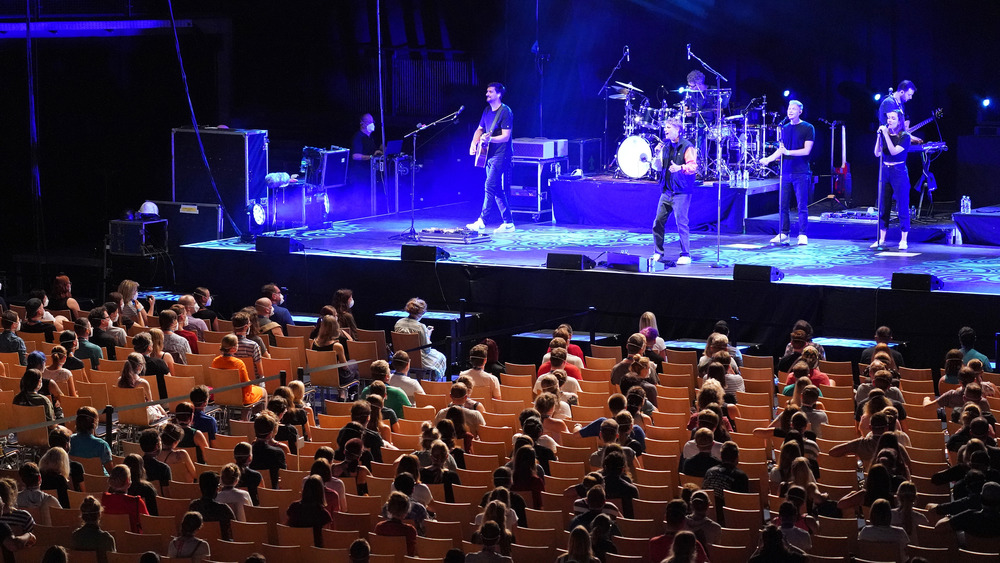 German singer-songwriter Tim Bendzko and his band during the test concert