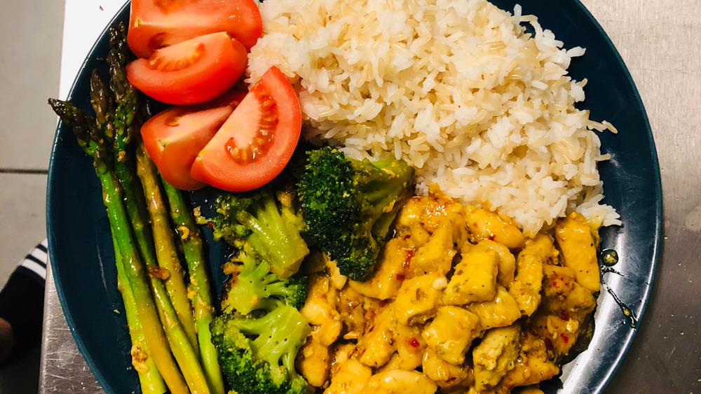 healthy lunch bowl