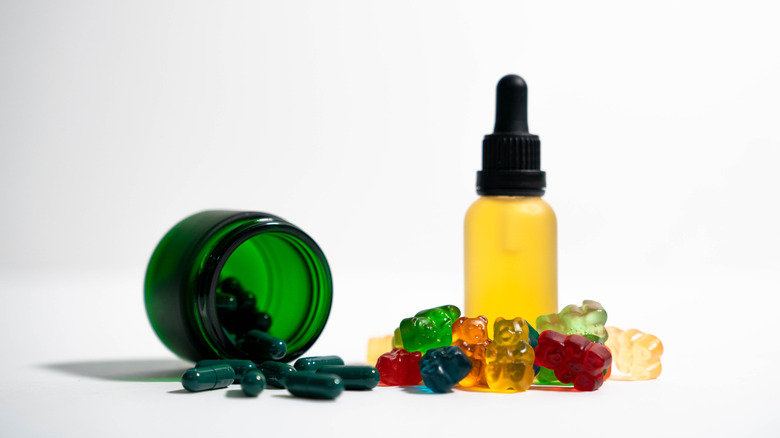 Hemp CBD gummies, hemp CBD oil and CBD hemp capsule 