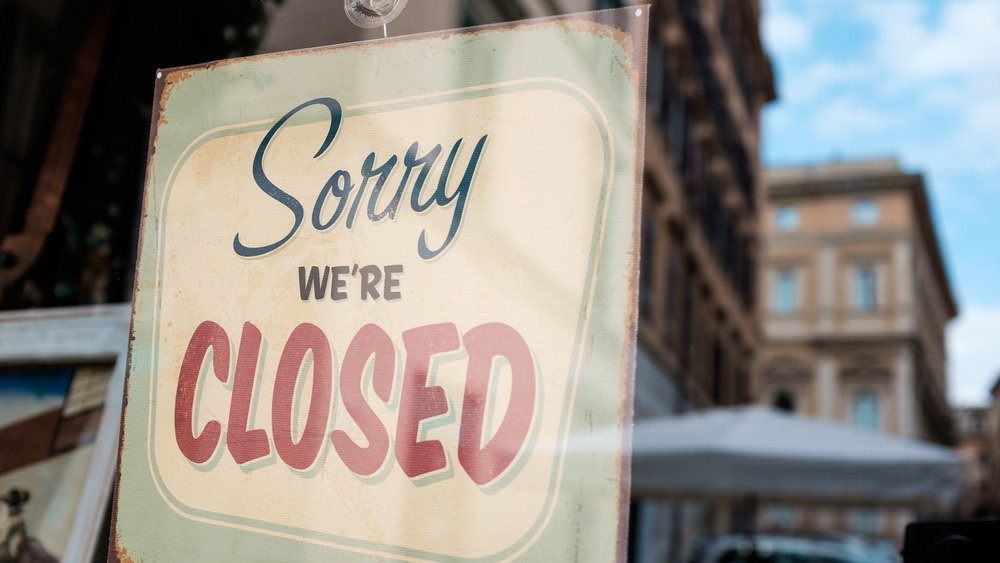 'Closed' sign on a storefront