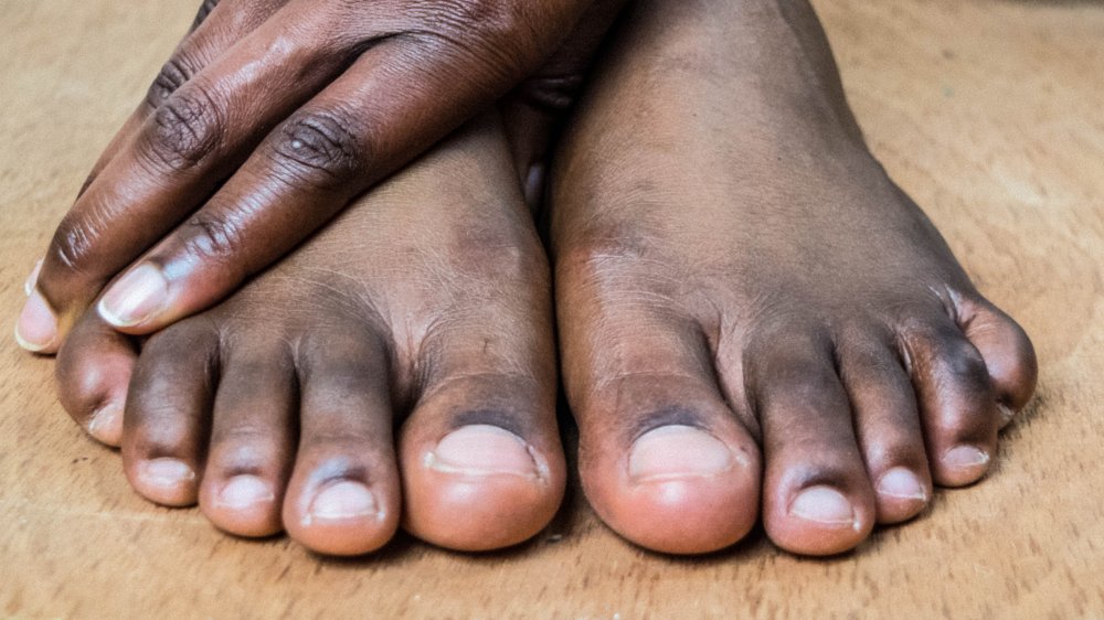 african american woman's feet