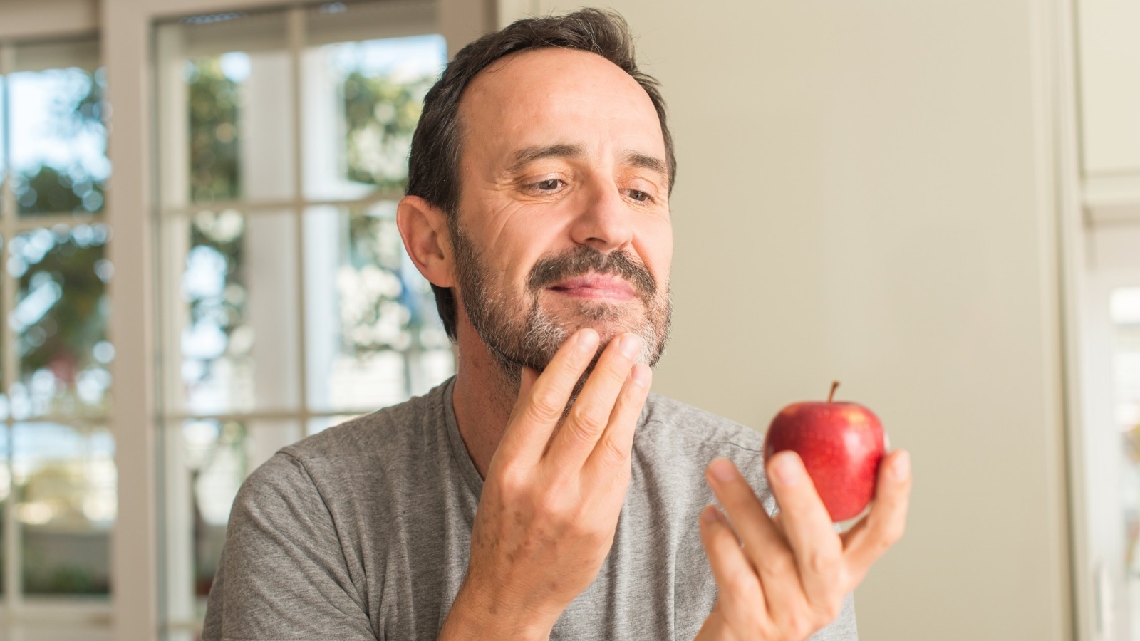 How Much Sugar Is In An Apple?