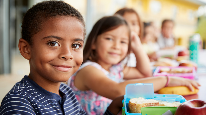 young kids in the lunchroom