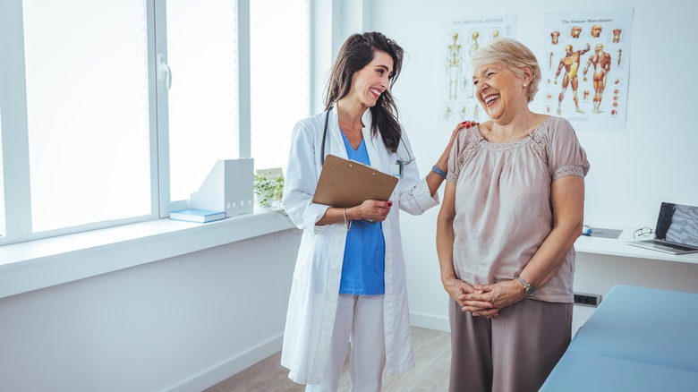 A female patient at the doctor