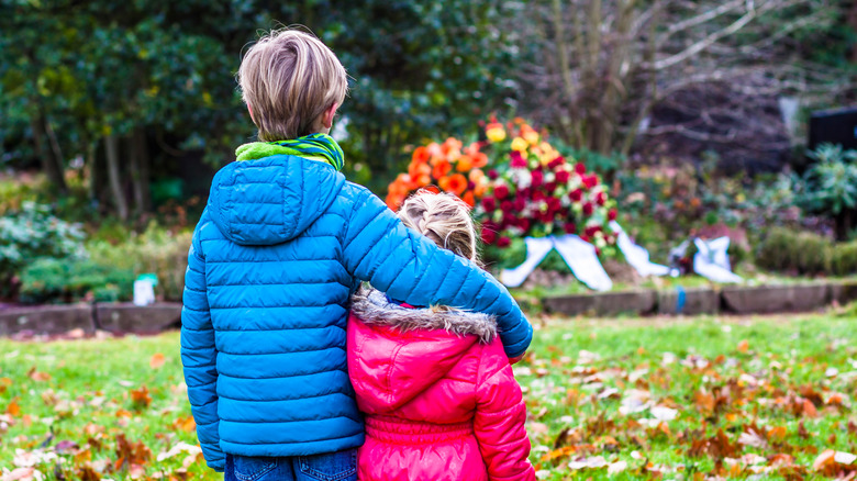 children grieving the loss of parent