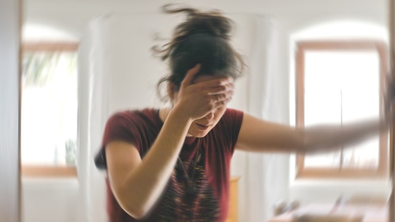 woman with vertigo